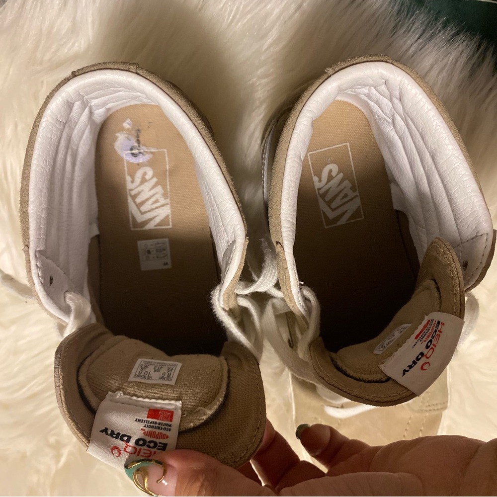 Vans - Picture 11 of 11